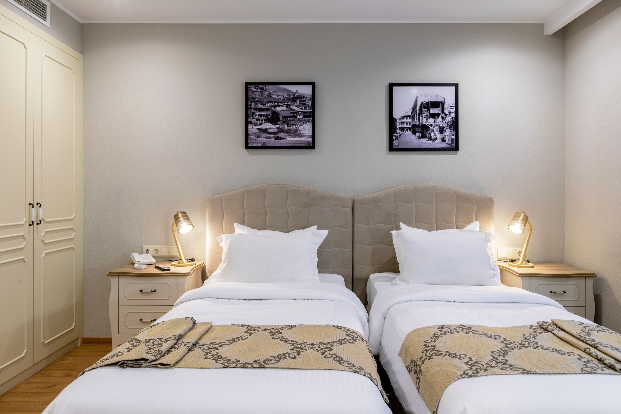 STANDARD, TWIN BEDS