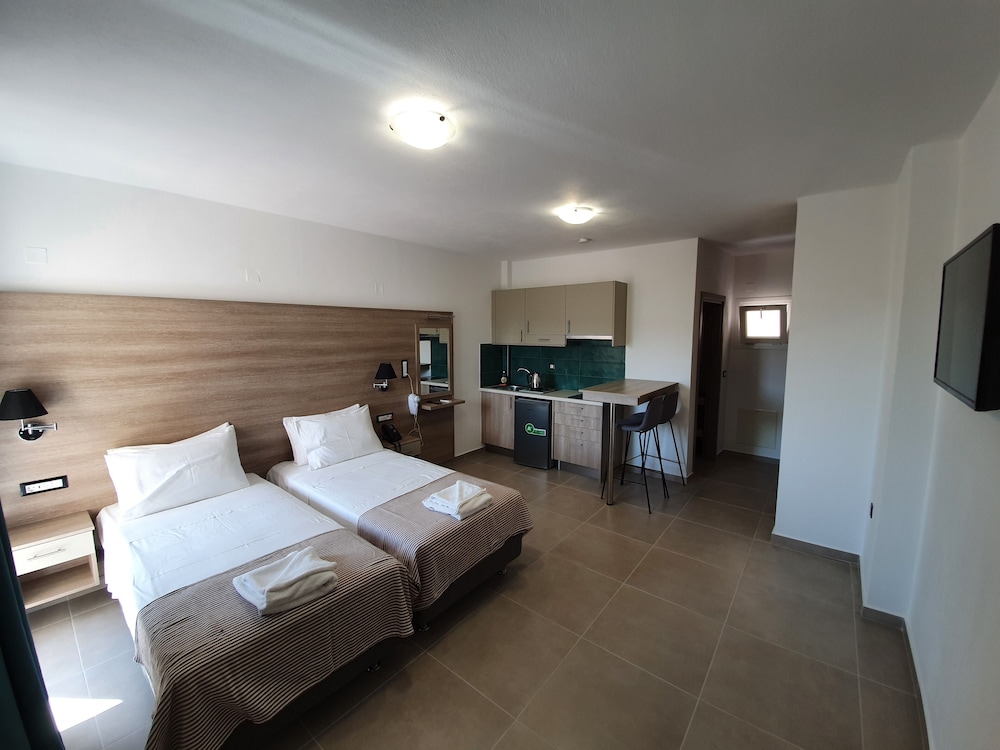 Elounda Sunrise Apartments and Studios 7/50