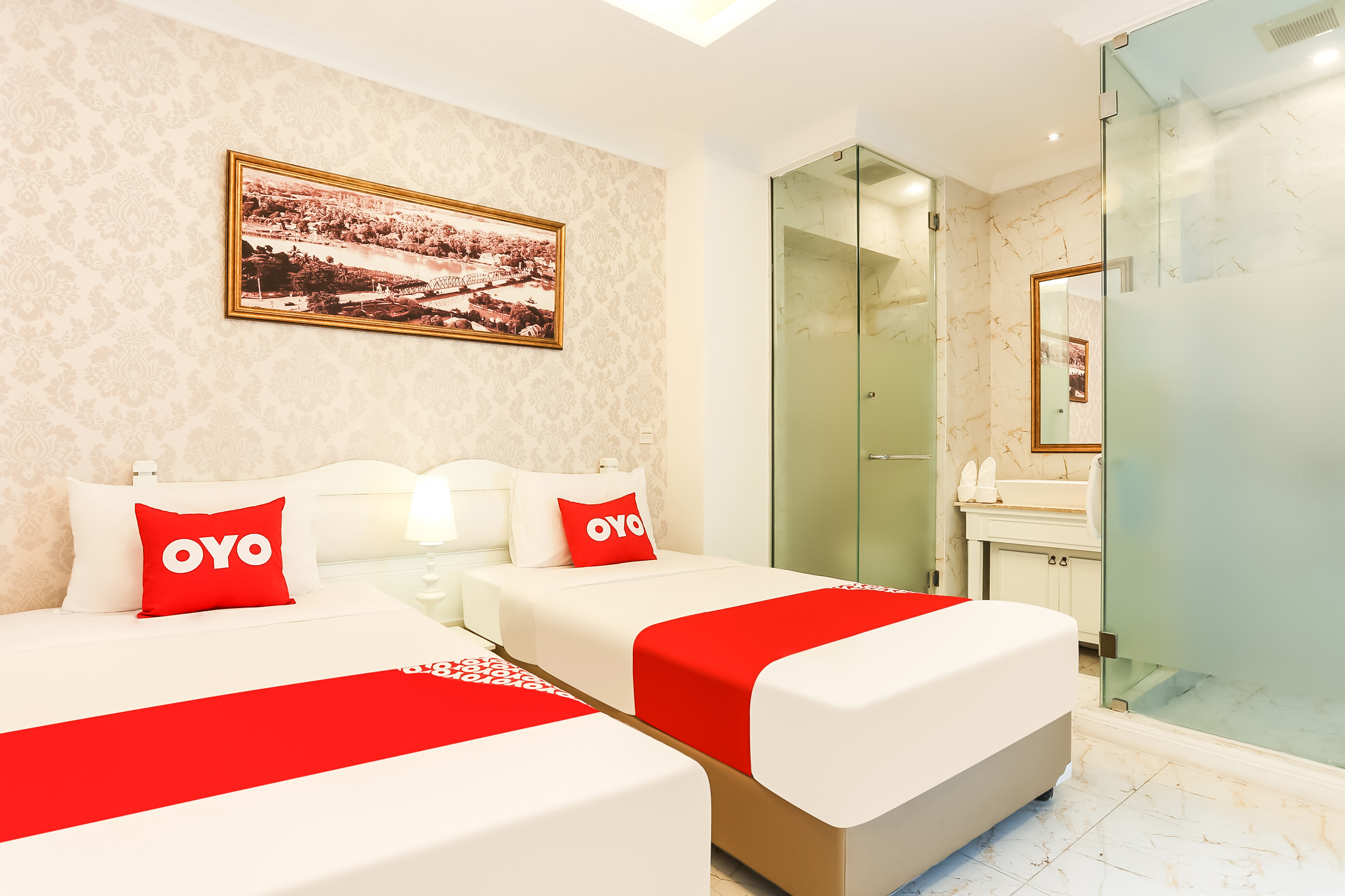 B2 Riverside Colonial Hotel 22/43