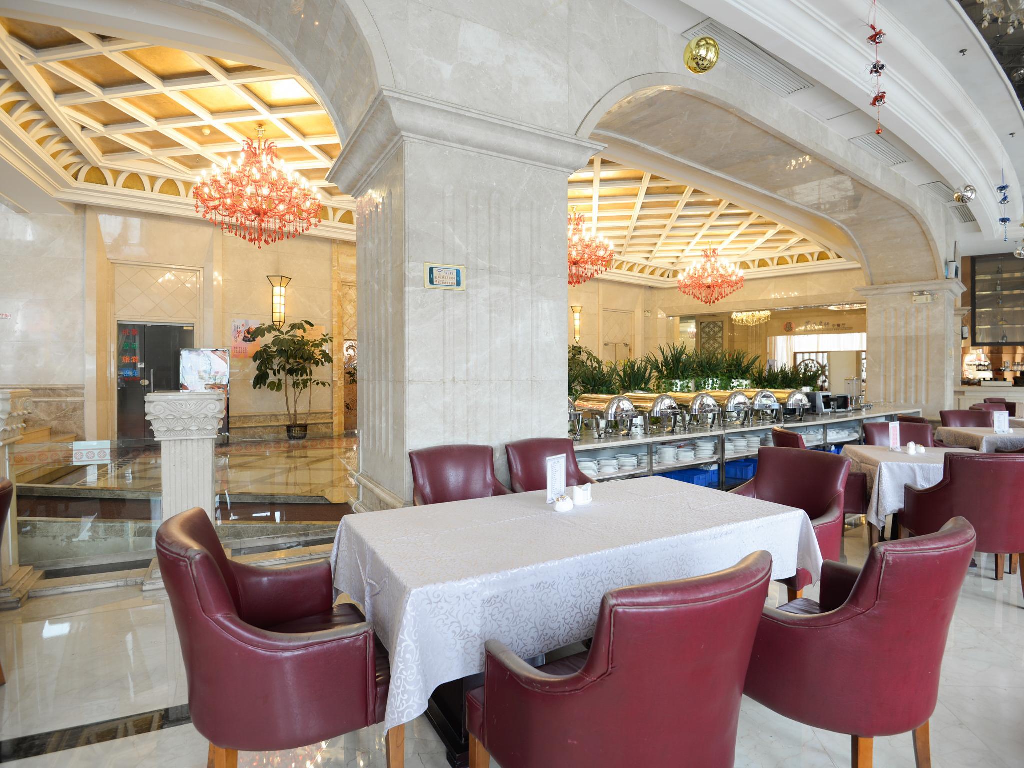 Regency Hotel 47/56
