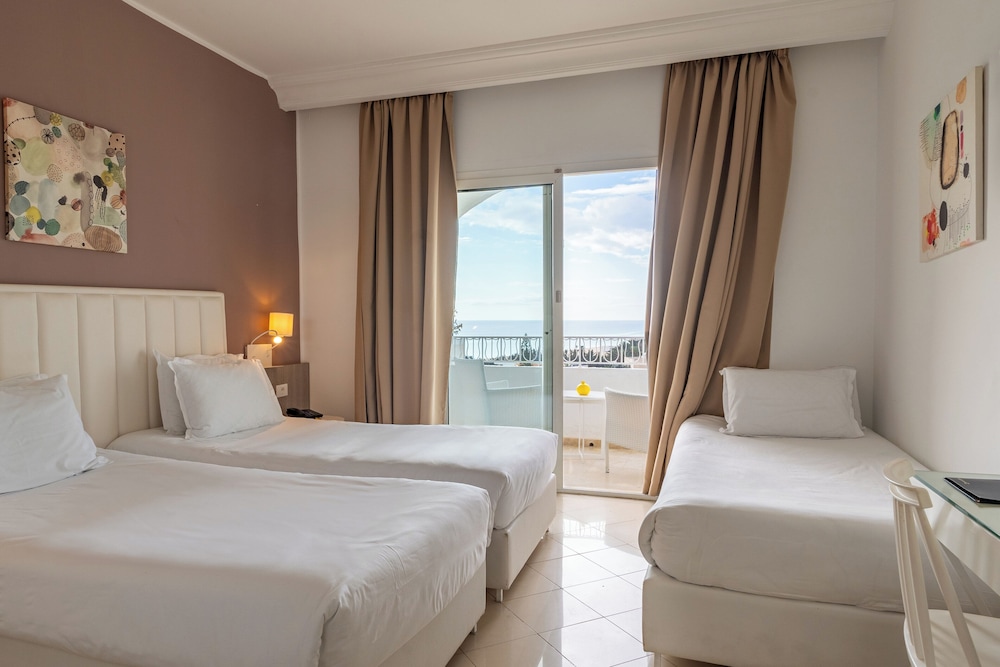 Golden Tulip Hammamet President 22/48