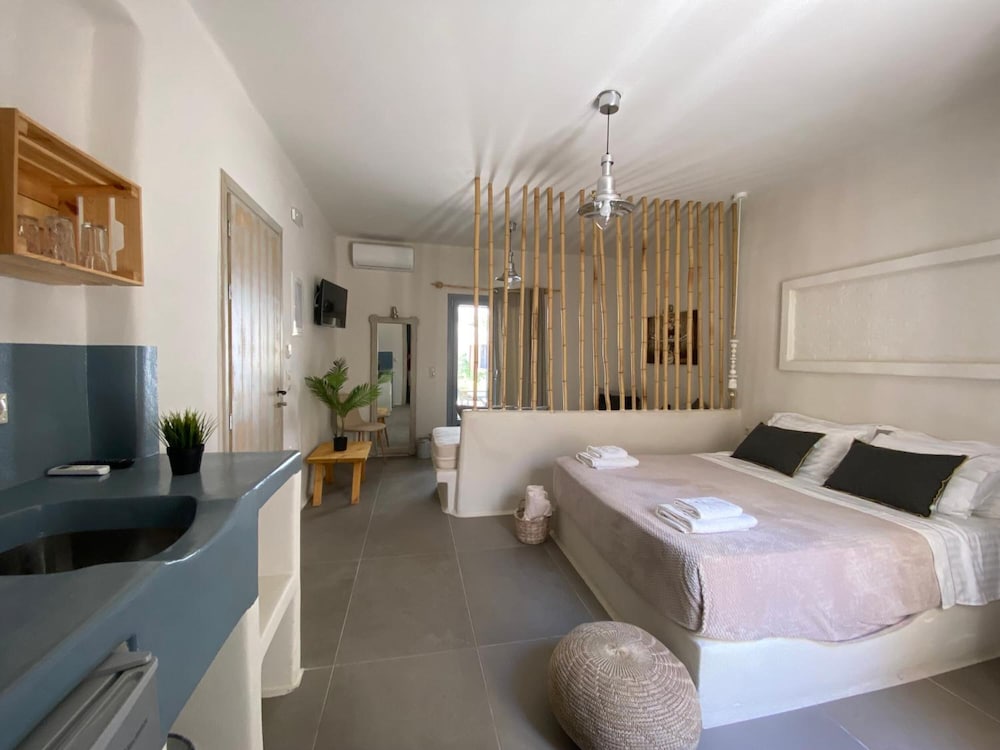 Ampelos Suites 14/30
