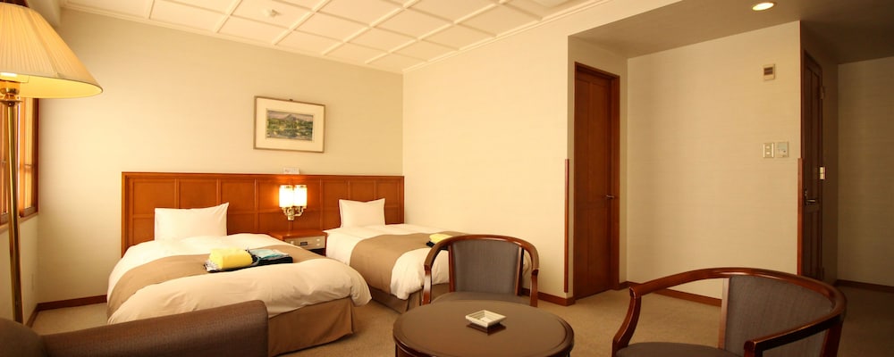 RISHIRI MARINE HOTEL 6/39