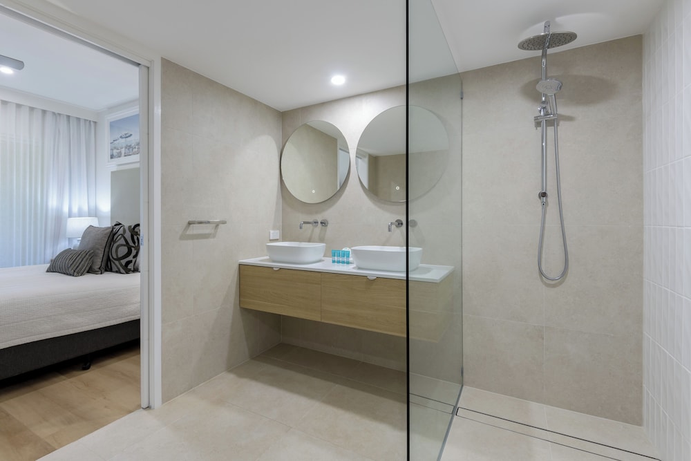 Mandalay Luxury Beachfront Apartments 58/59