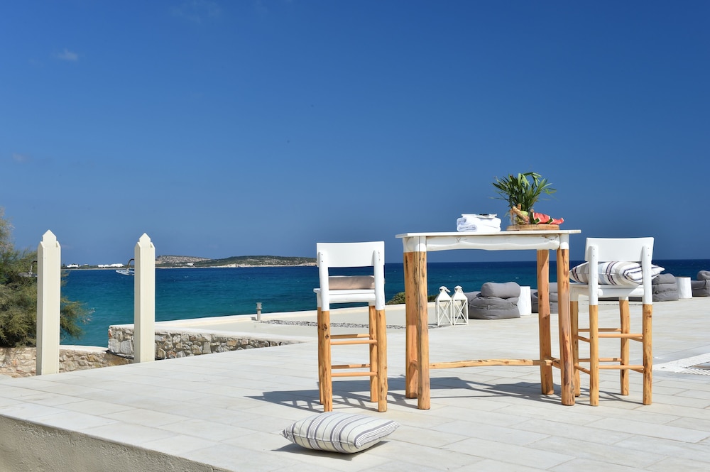 AMBASSADOR LUXURY VILLAS 41/50