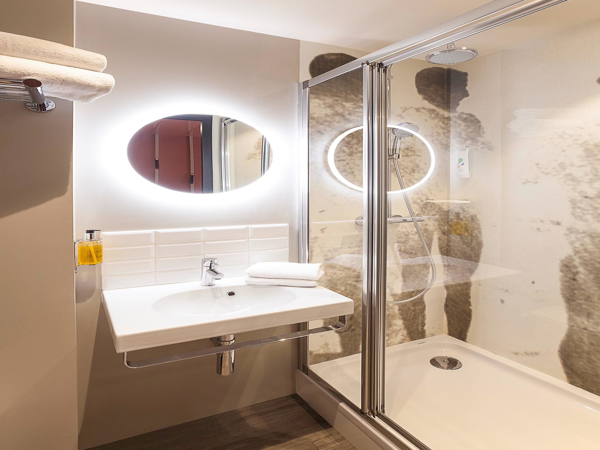 جناح بسرير مزدوج مع أريكة، Ibis Styles Paris 16 Boulogne 6/7