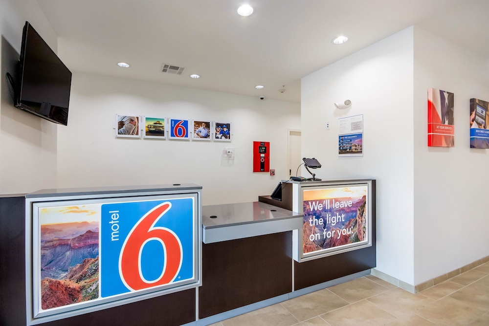 Motel6 Channelview, TX 8/49