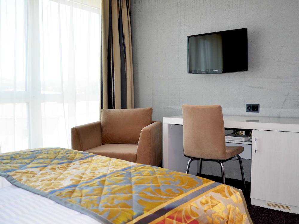 Hotel Swiss Star 26/59