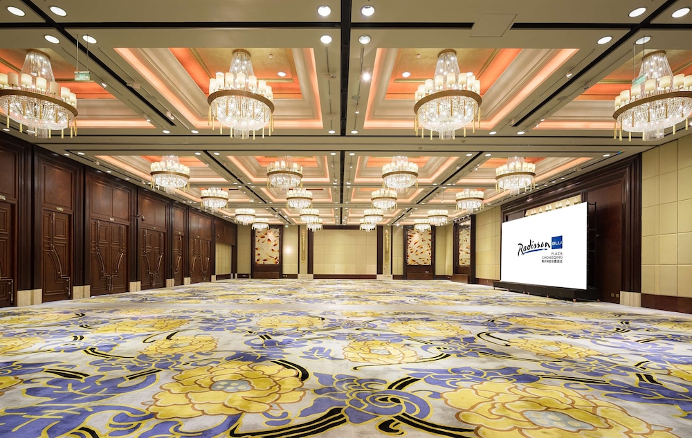 Radisson Blu Plaza Chongqing 40/50
