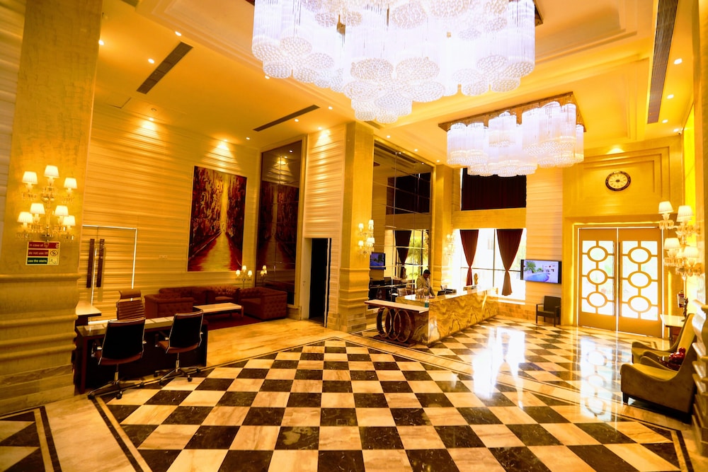 Stardom Hotels & Resort 26/48