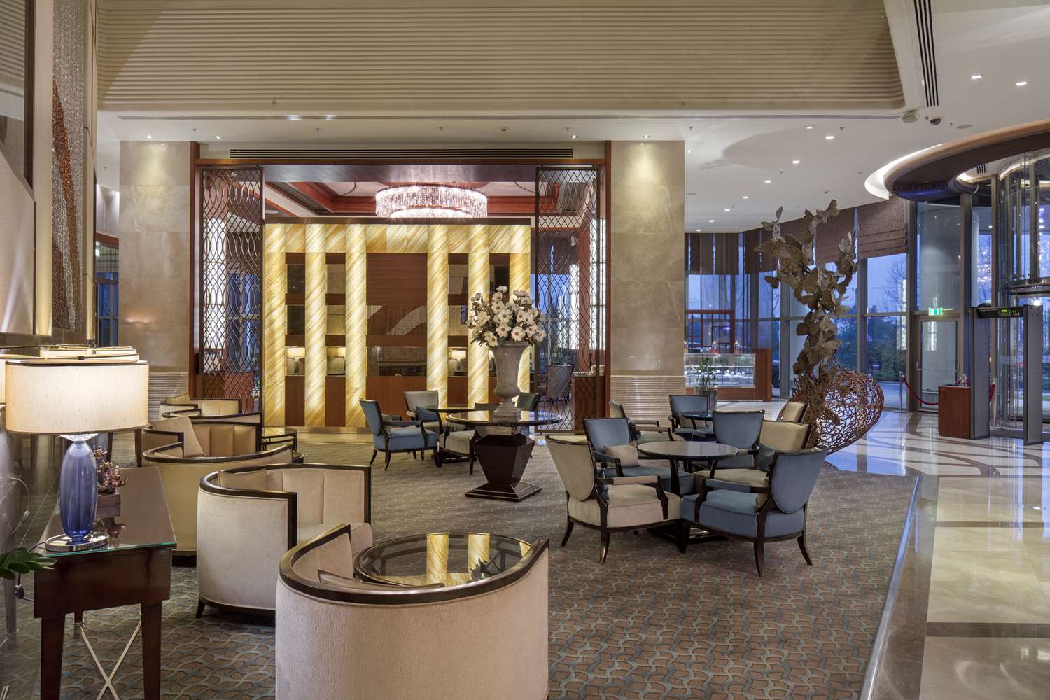restaurant cafeteria