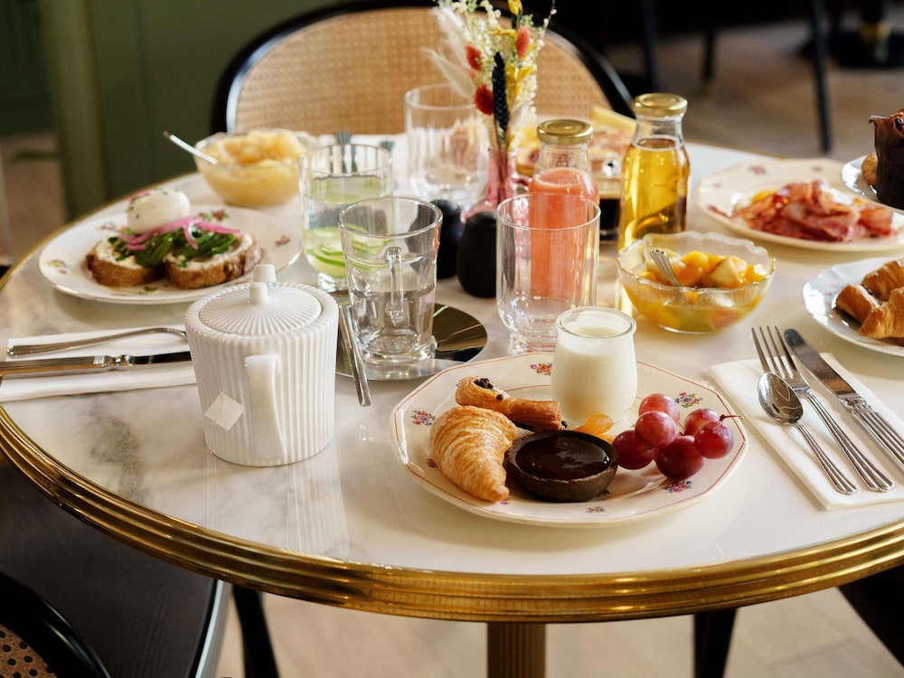 Square Lodge Hotel La Roche sur Yon - Handwritten Collection 32/46