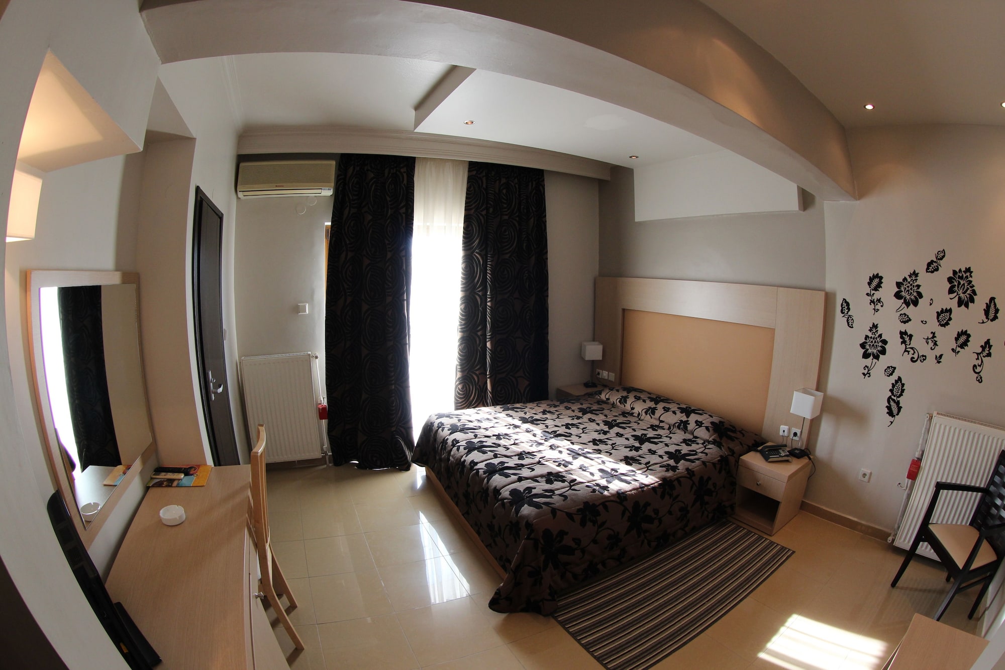 Standard, Double Bed, Four Seasons Skg Thessaloniki 4/10