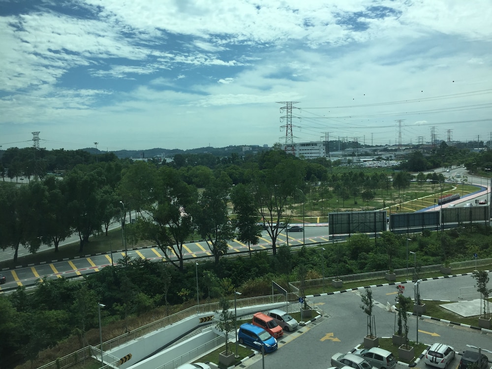 D Gateway Perdana Hotel 31/34