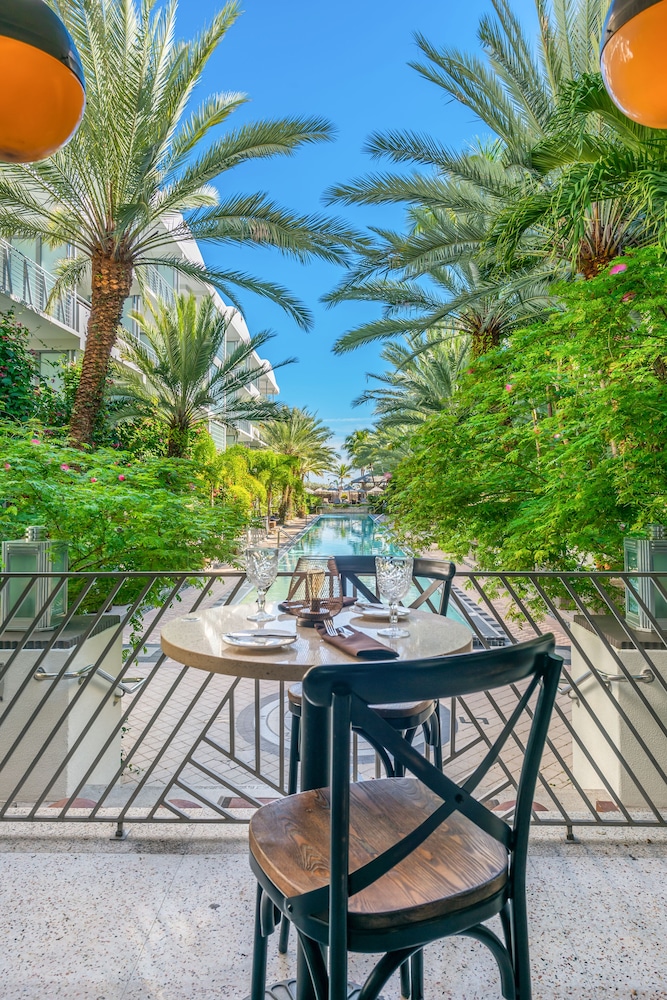 National Hotel Miami Beach 56/73