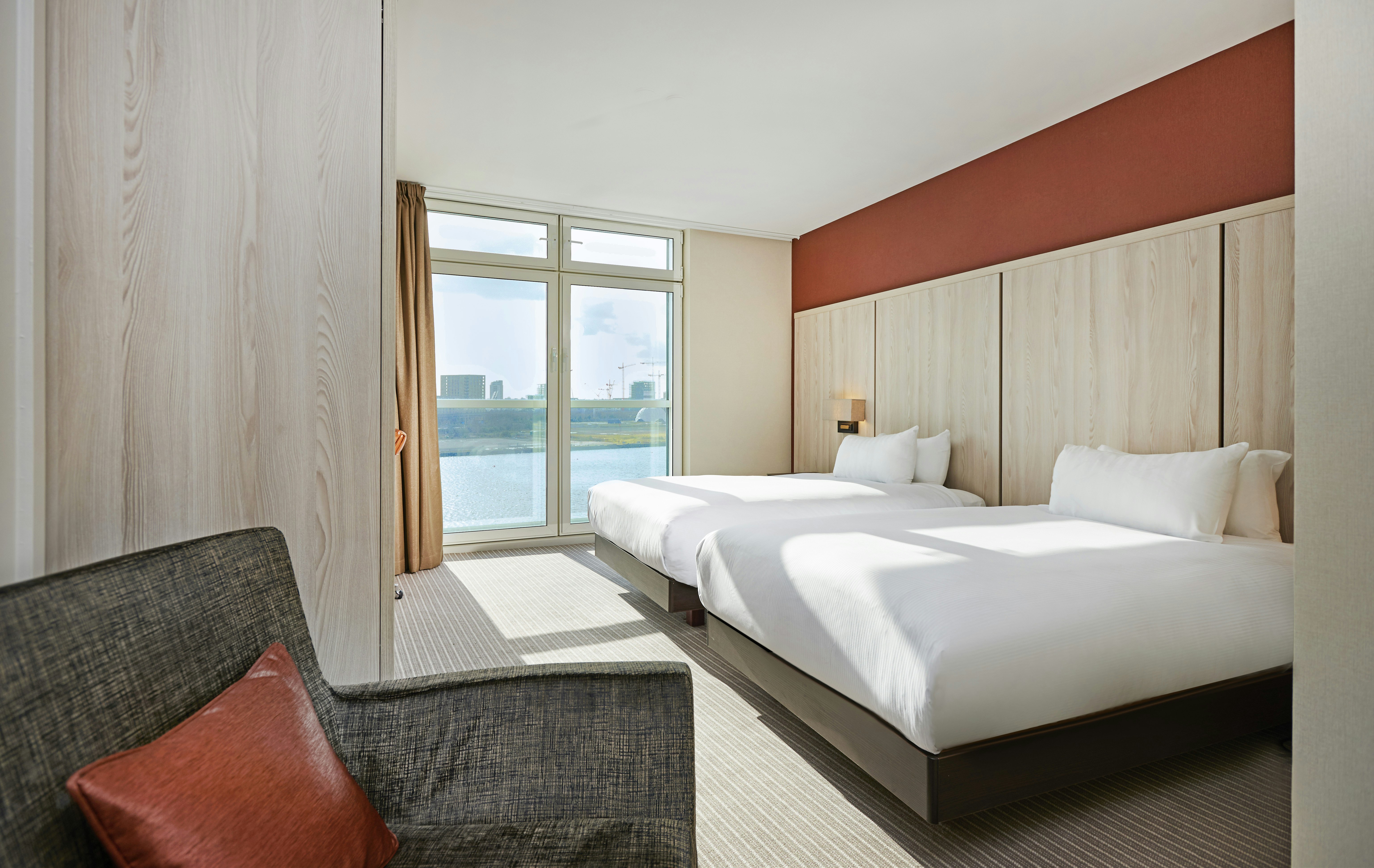 Doubletree By Hilton London Excel 24/78