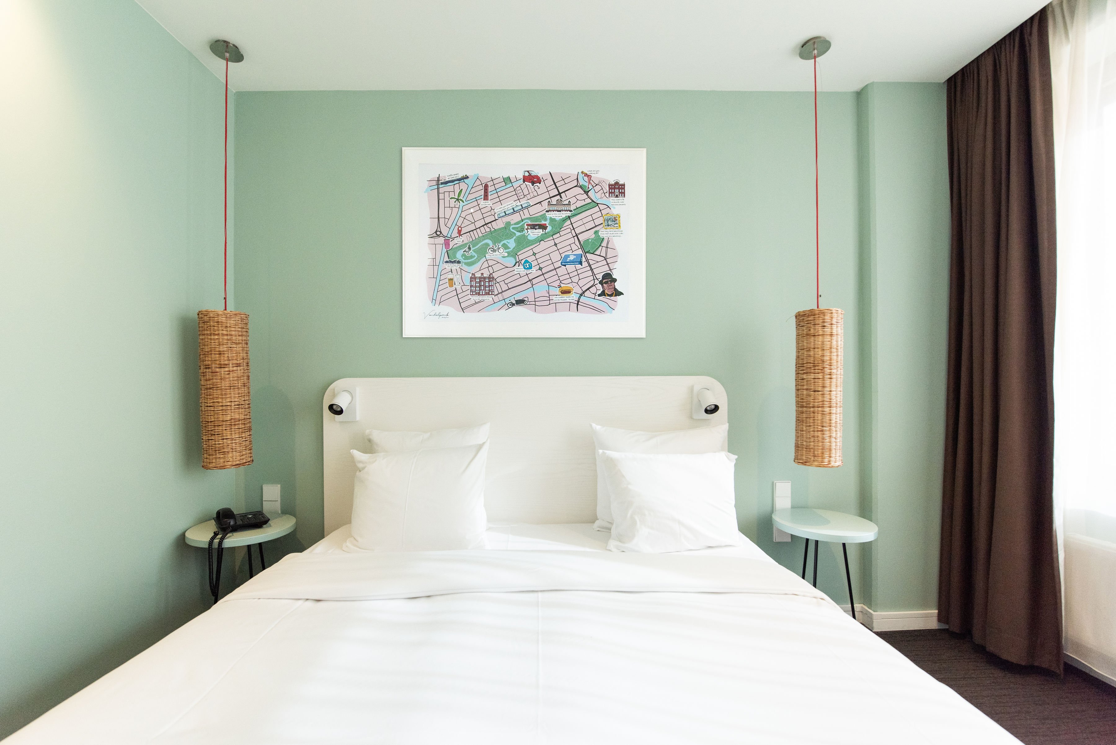 ROOM, DOUBLE BED