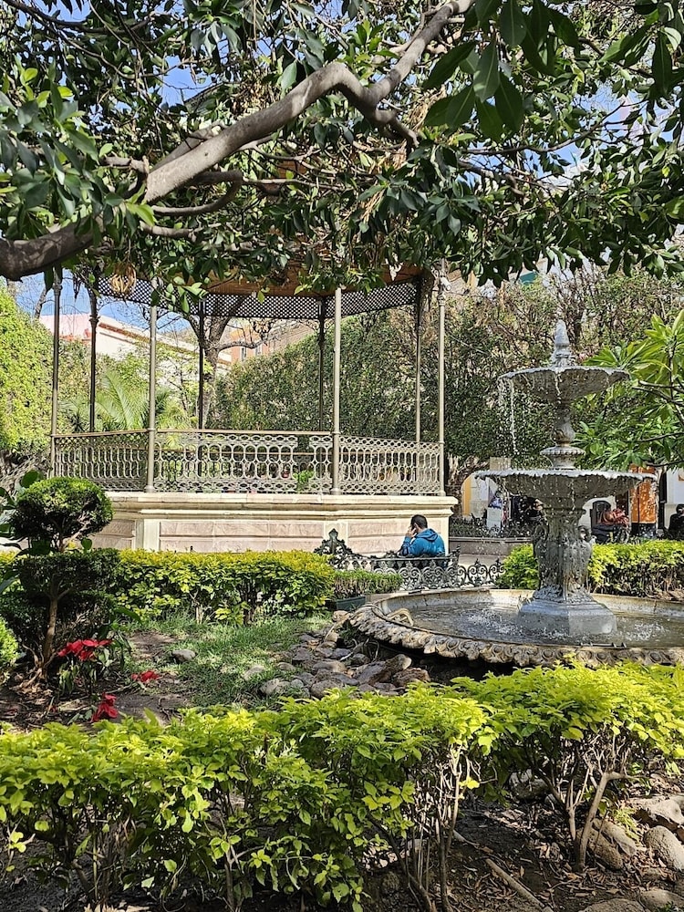 HOTEL POSADA SANTA FE 45/50