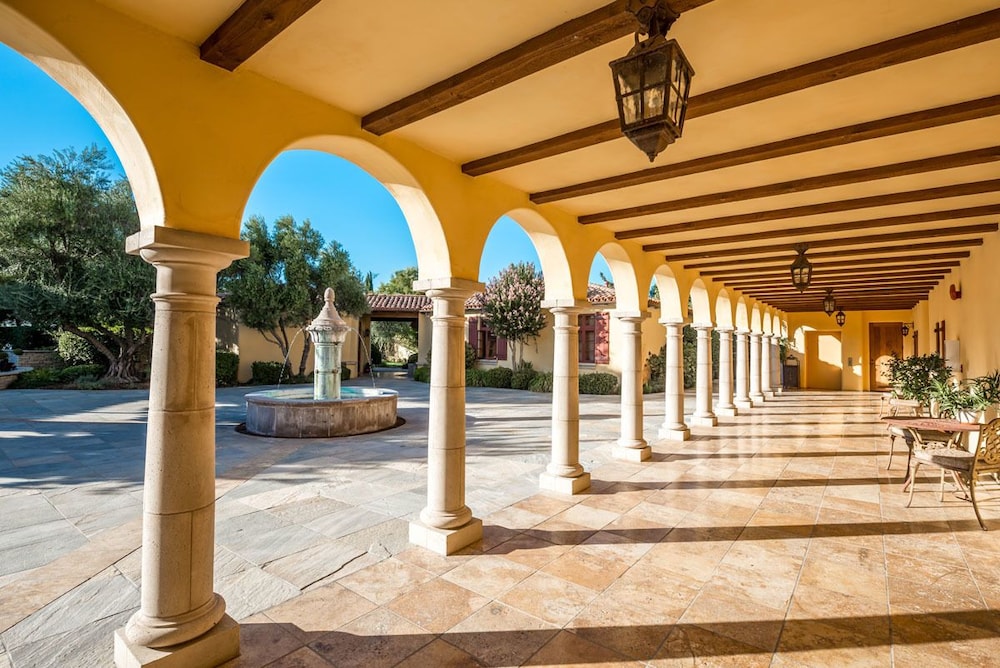 CaliPaso Winery 34/50