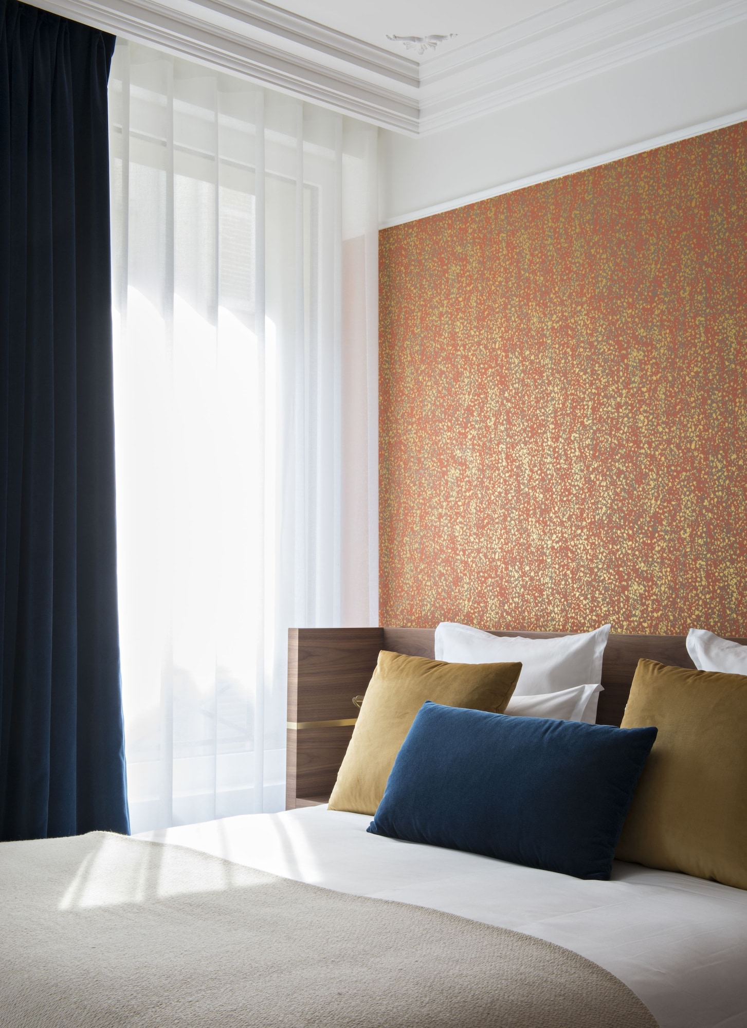SUPERIOR, DOUBLE BED