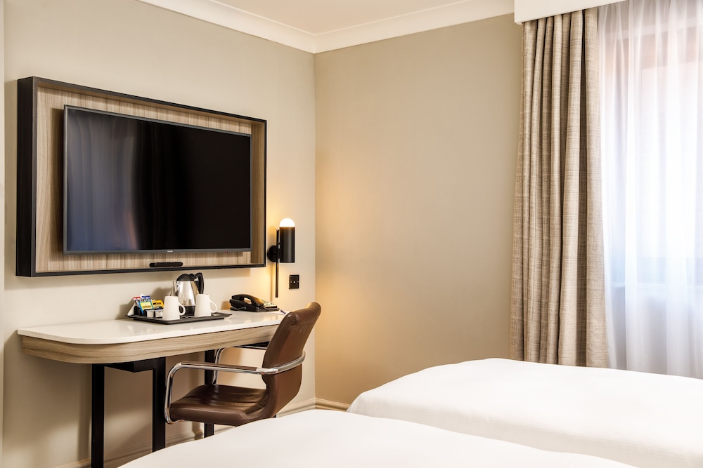 Delta Hotels Warwick 27/71