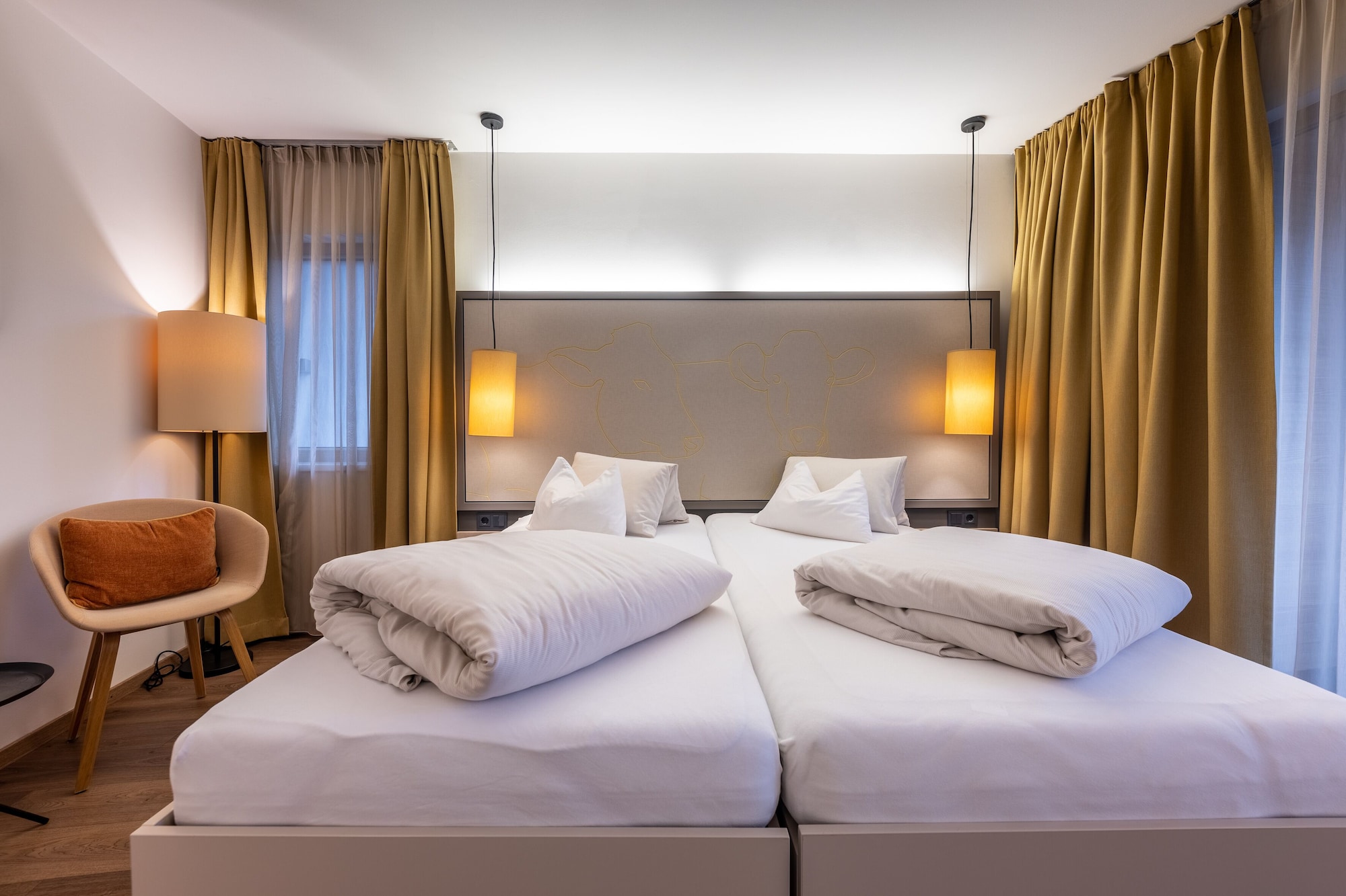 Comfort, King Bed