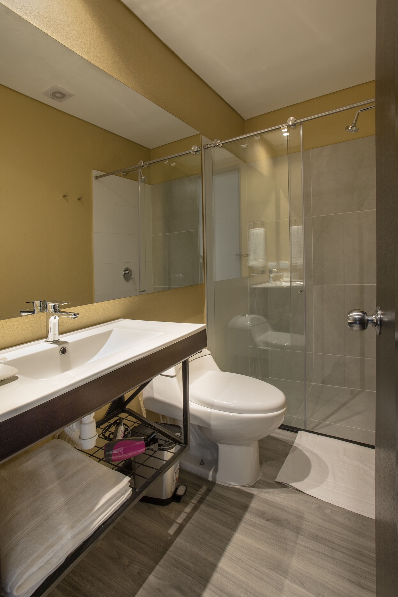 غرفة سوبيريور بسرير كوين، Hotel Quinta Norte Chipichape Cali 9/9