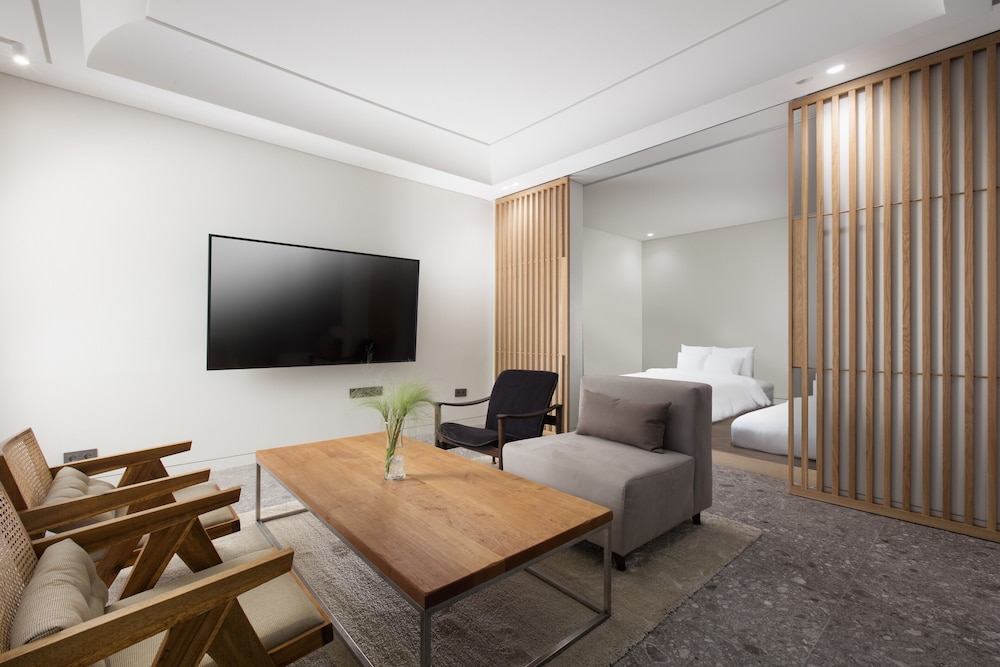Hotel SR Suites Pangyo 57/64