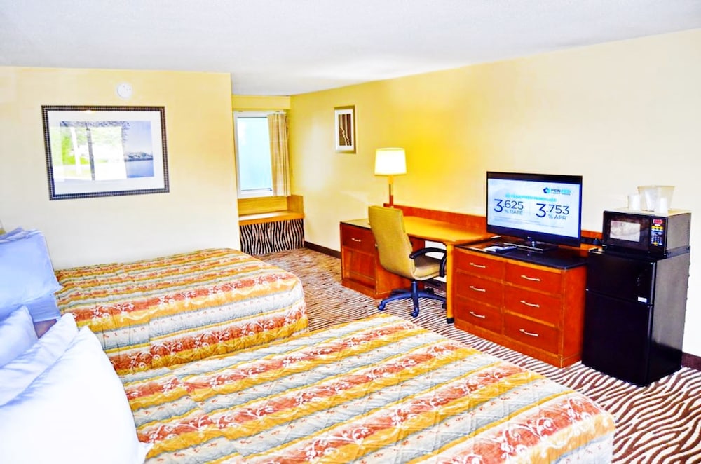Flagship Inn And Suites 22/34