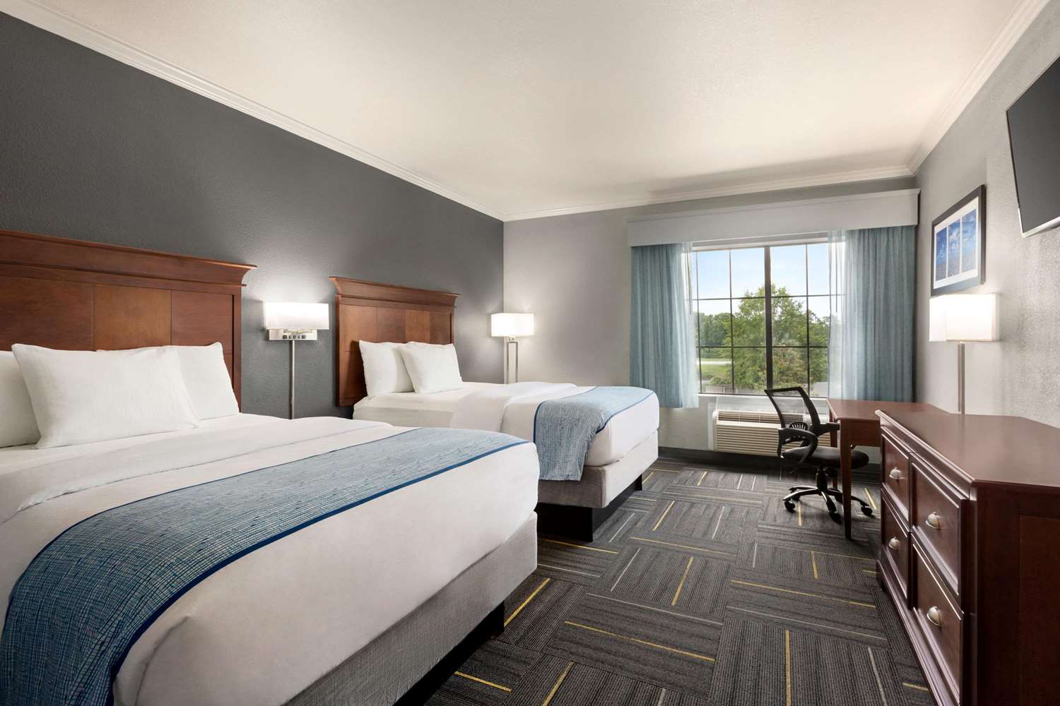 La Quinta Inn & Suites by Wyndham Dublin 17/67