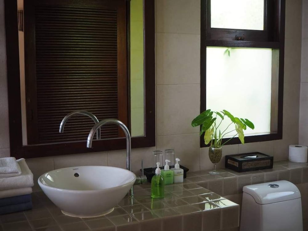 Baan Kantiang See Villa Resort 48/50