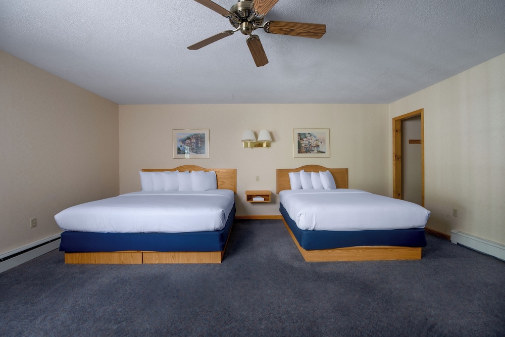 4 Bedrooms, Premier, House, 1 Double and 2 King Beds, 4 Queen Beds