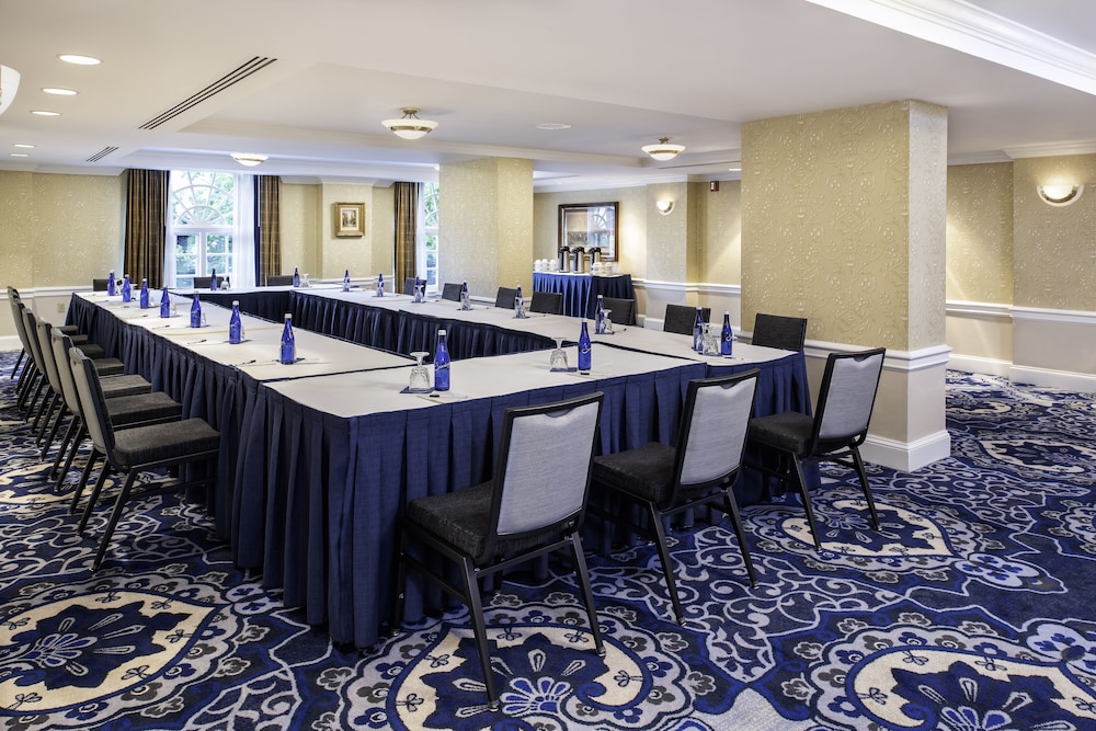 Phoenix Park Hotel 44/50