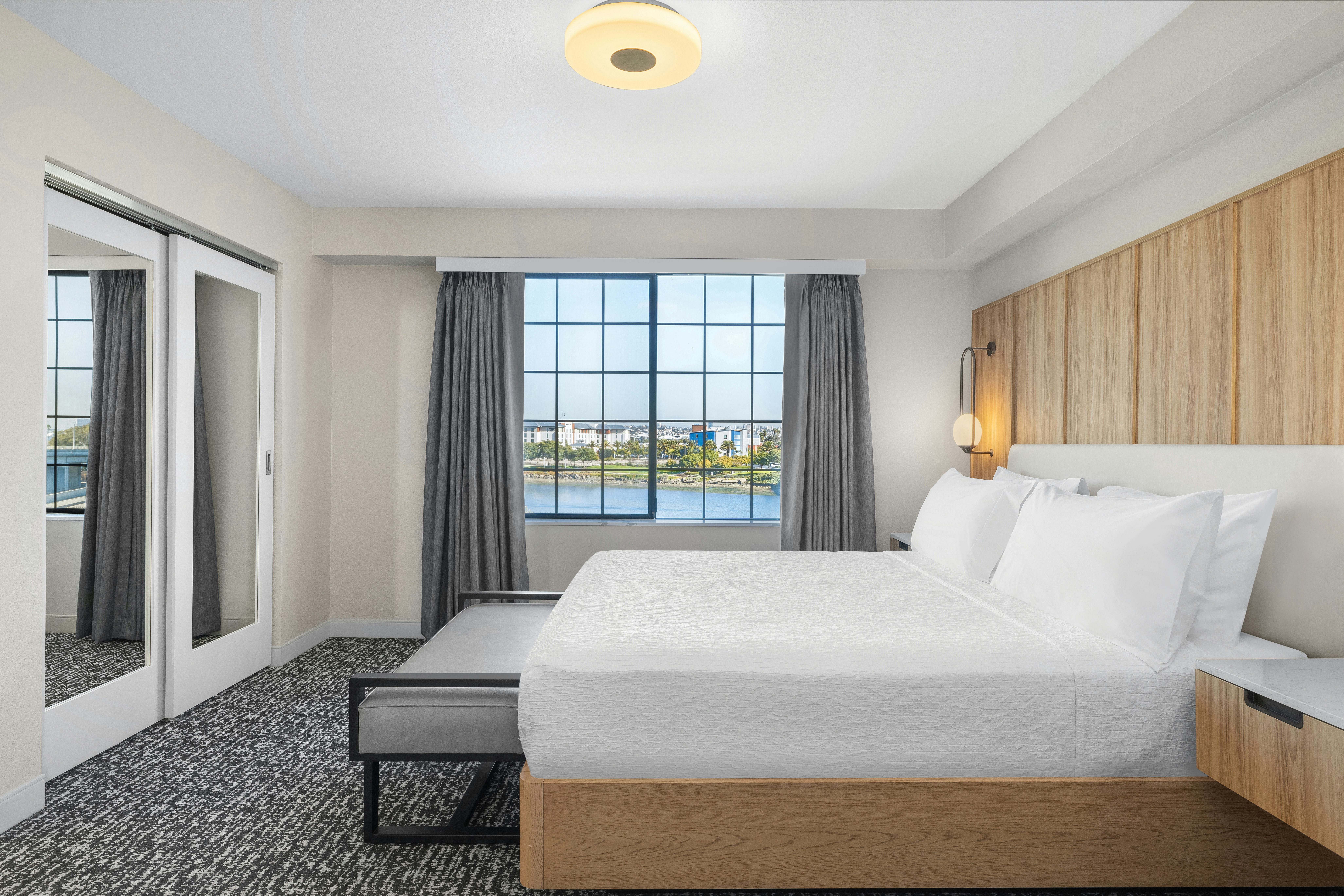 1 Bedroom, Suite, Bay View