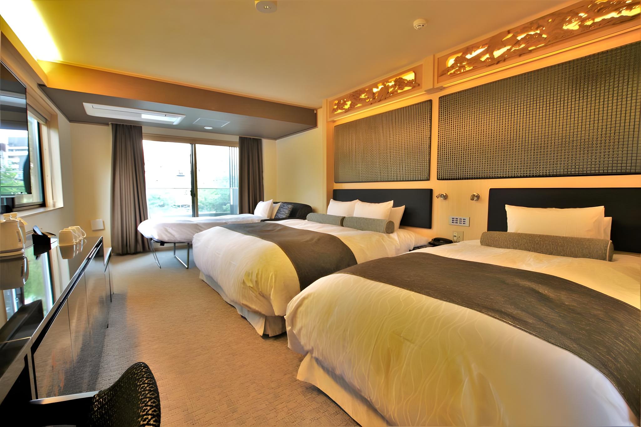 Semi Room, Premium, Semi Double Bed, Twin Beds, 1 Queen and 1 Semi Double Bed, River View, Corner