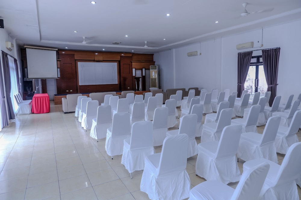 Hotel Hakmaz Taba Syariah Lubuk Linggau 41/49