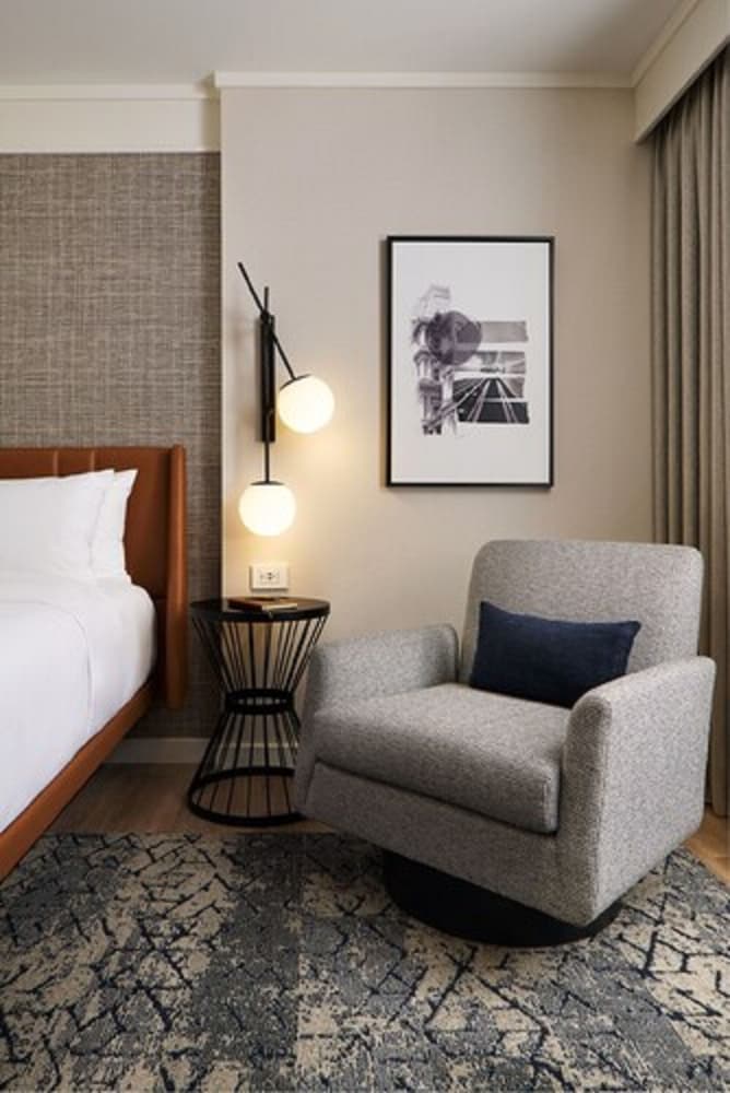 Sheraton Parkway Toronto North Hotel Suites 28/46