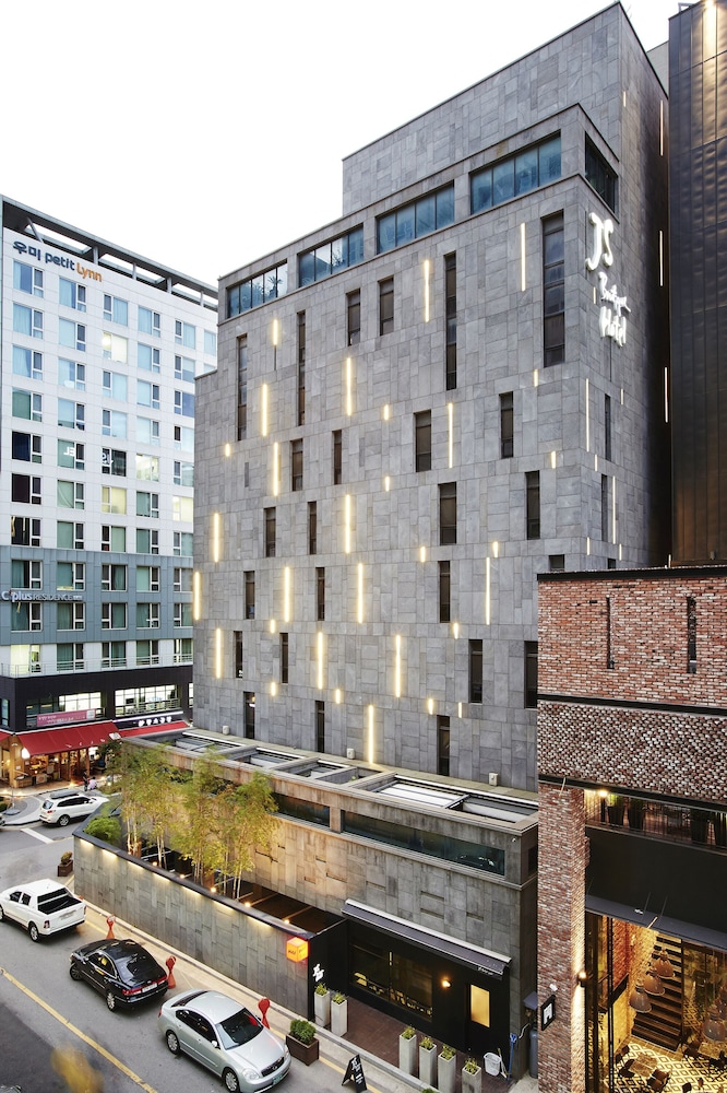 Js Boutique Hotel 3/76