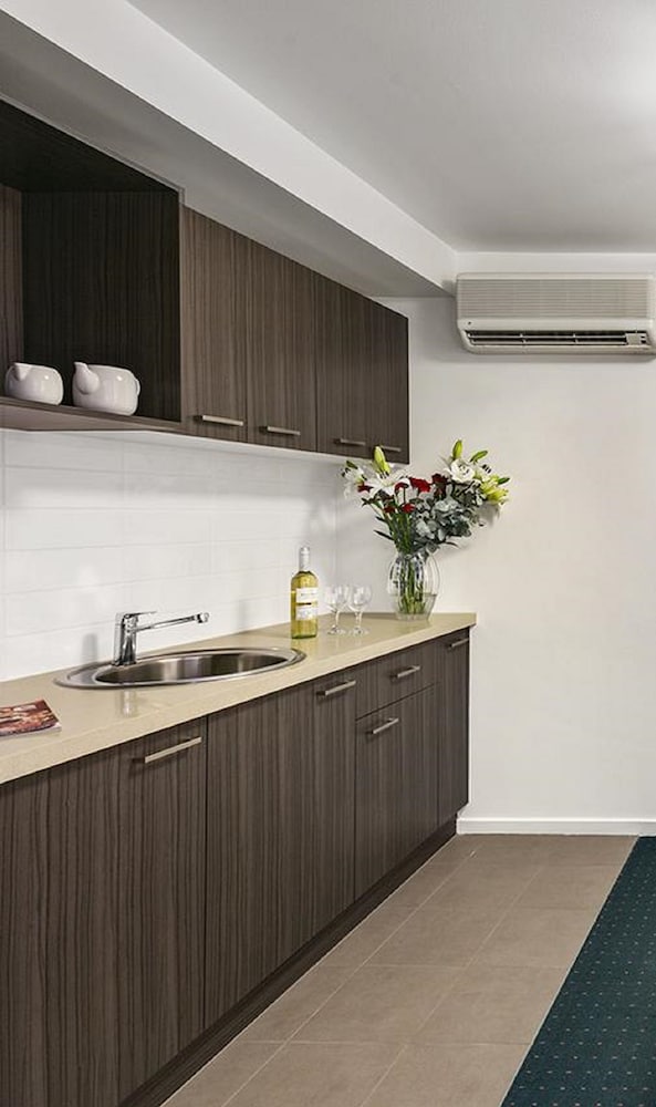 Melbourne Carlton Central Apartment Hotel 4/34