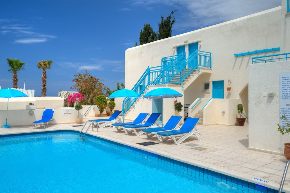 Sunny Hill Hotel Apartments 42/58