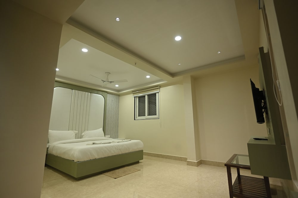 Royal, Suite, King Bed