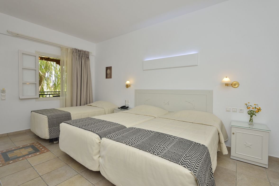 FAMILY, 3 BEDS