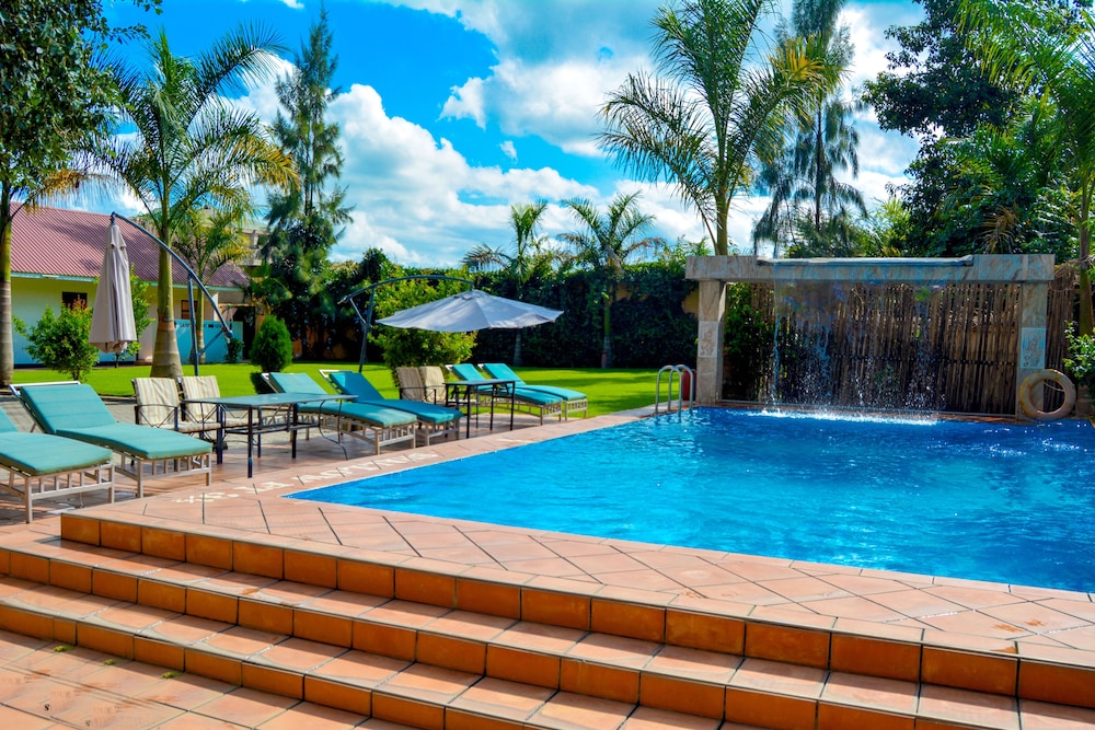 Tulia Boutique Hotel And Spa 41/42