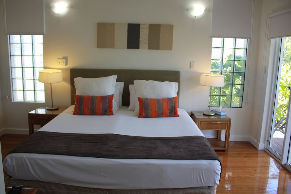 Beaches Port Douglas 12/69