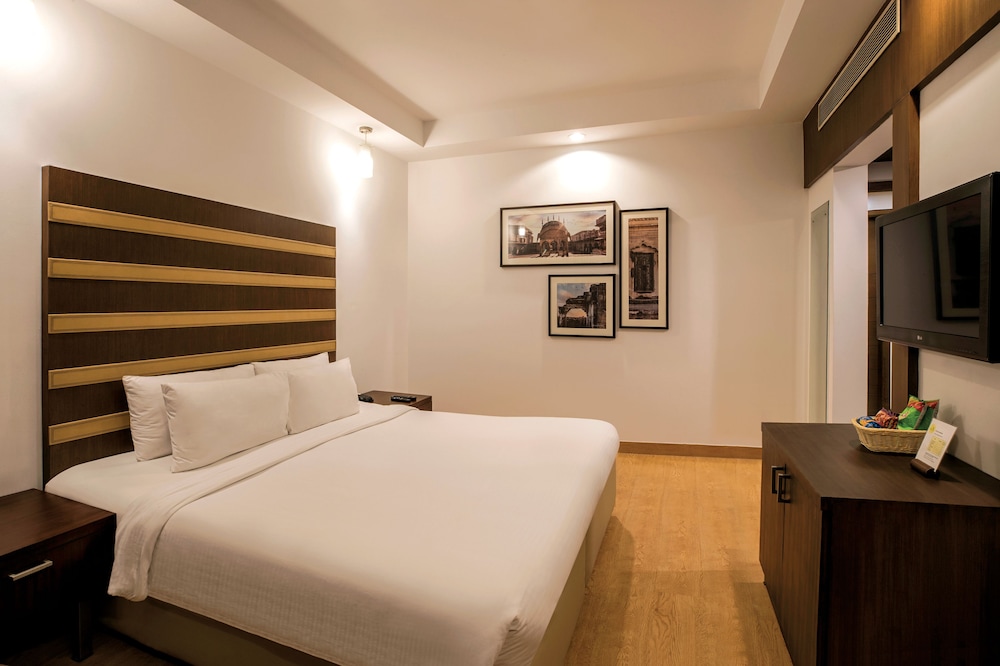 Lemon Tree Hotel Alwar 8/24