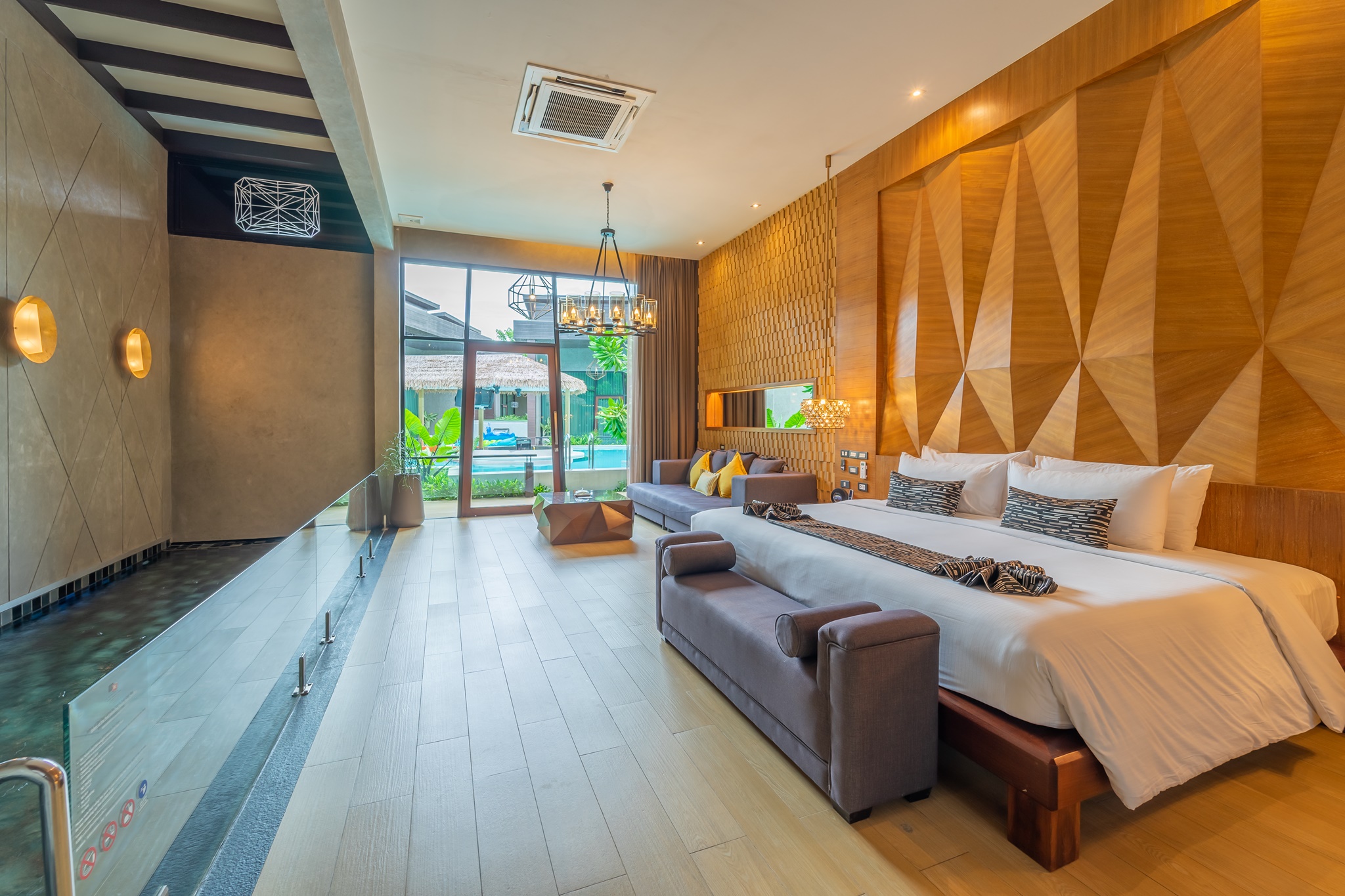 Deluxe, Villa