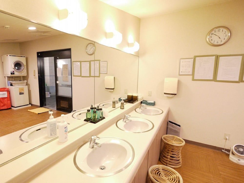 Hotel Route Inn Kawaguchiko 48/49