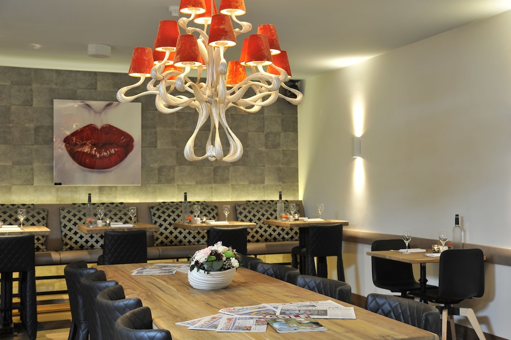 GOLDEN TULIP KEYSER BREDA 46/64