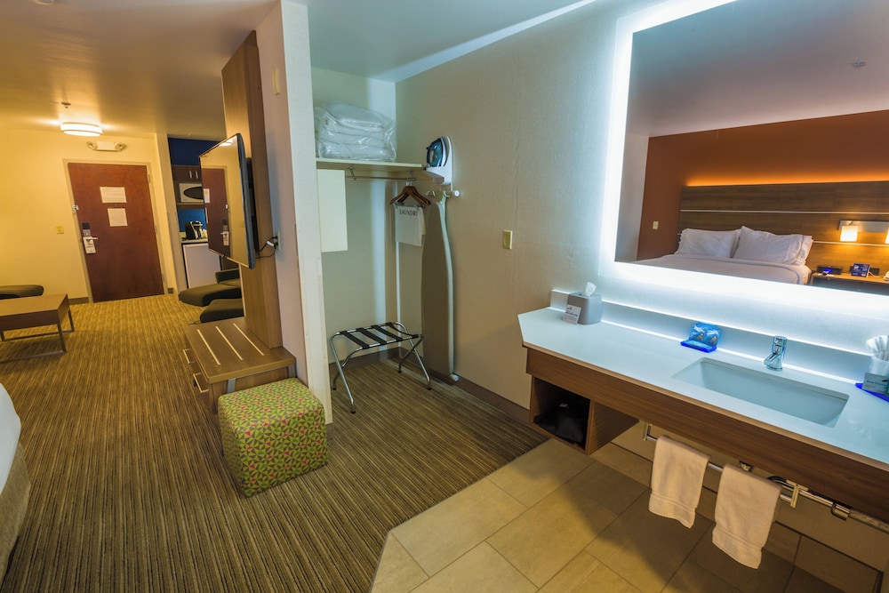 Holiday Inn Express Hotel And Suites Pasco Tricities 47/50