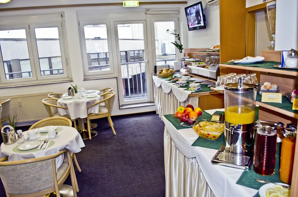 Adler Hotel Frankfurt 37/50